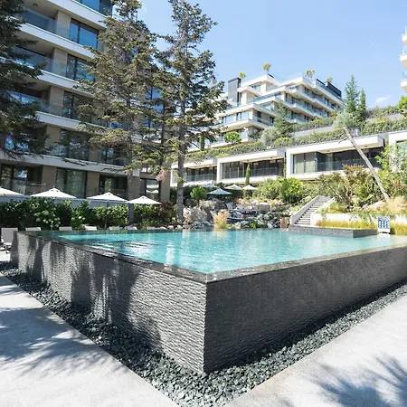 Wonderful Azur Panorama Spa, Pool And Fitness Апартаменты *